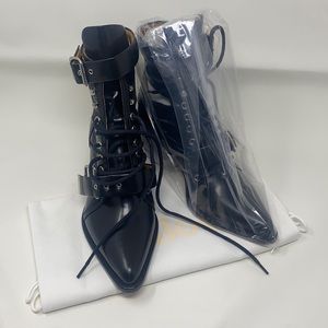 CHLOÉ black Rylee boots.